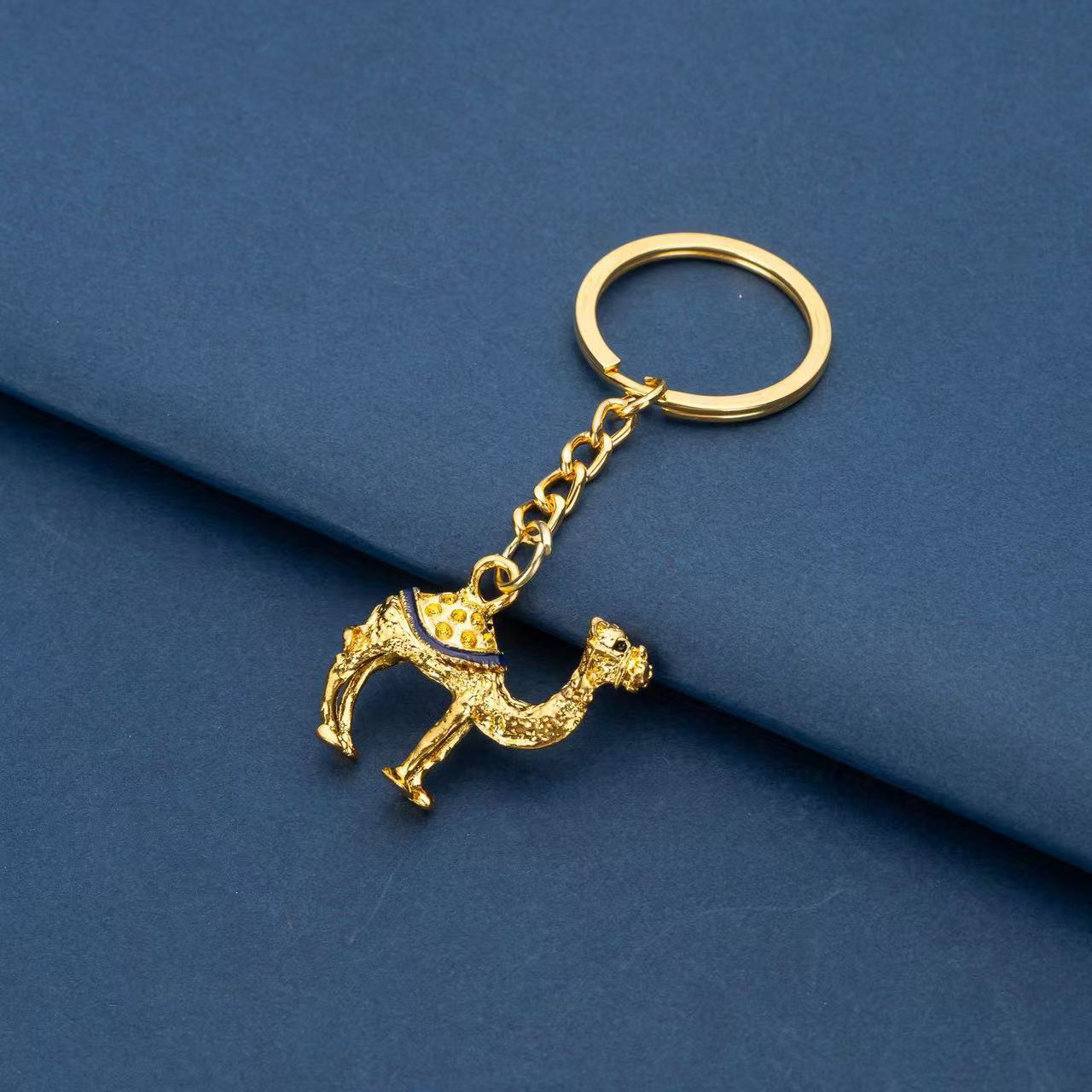 New Metal 3D Camel Keychain Du - Car Accessories In Dubai recension och pris
