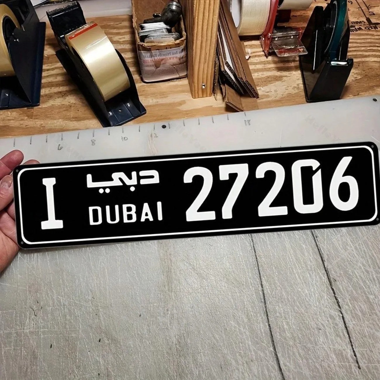 Engraved Aluminum Dubai‑Themed - Car Accessories In Dubai recension och pris