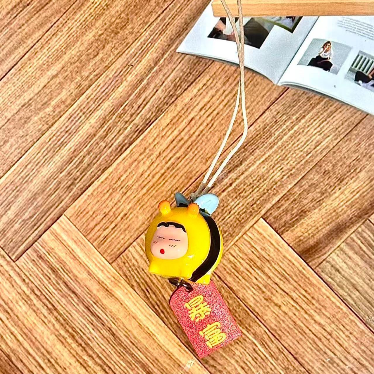 Crayon Shin-chan Bee Cosplay F - Car Accessories Papar recension och pris