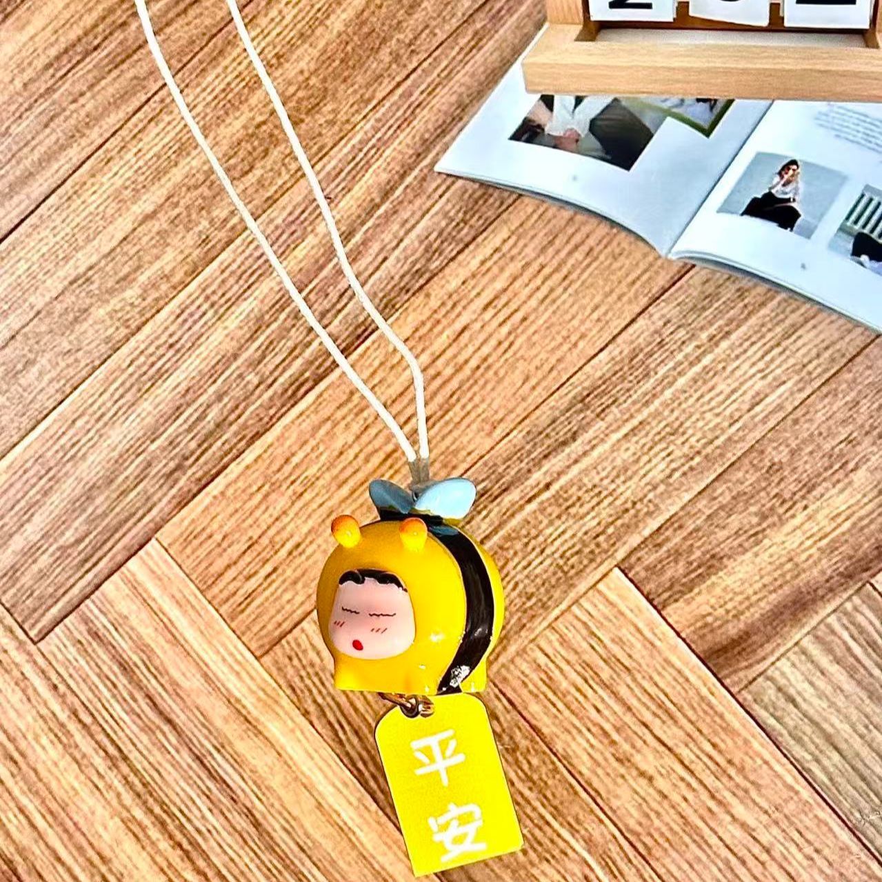 Crayon Shin-chan Bee Cosplay F - Car Accessories Papar recension och pris